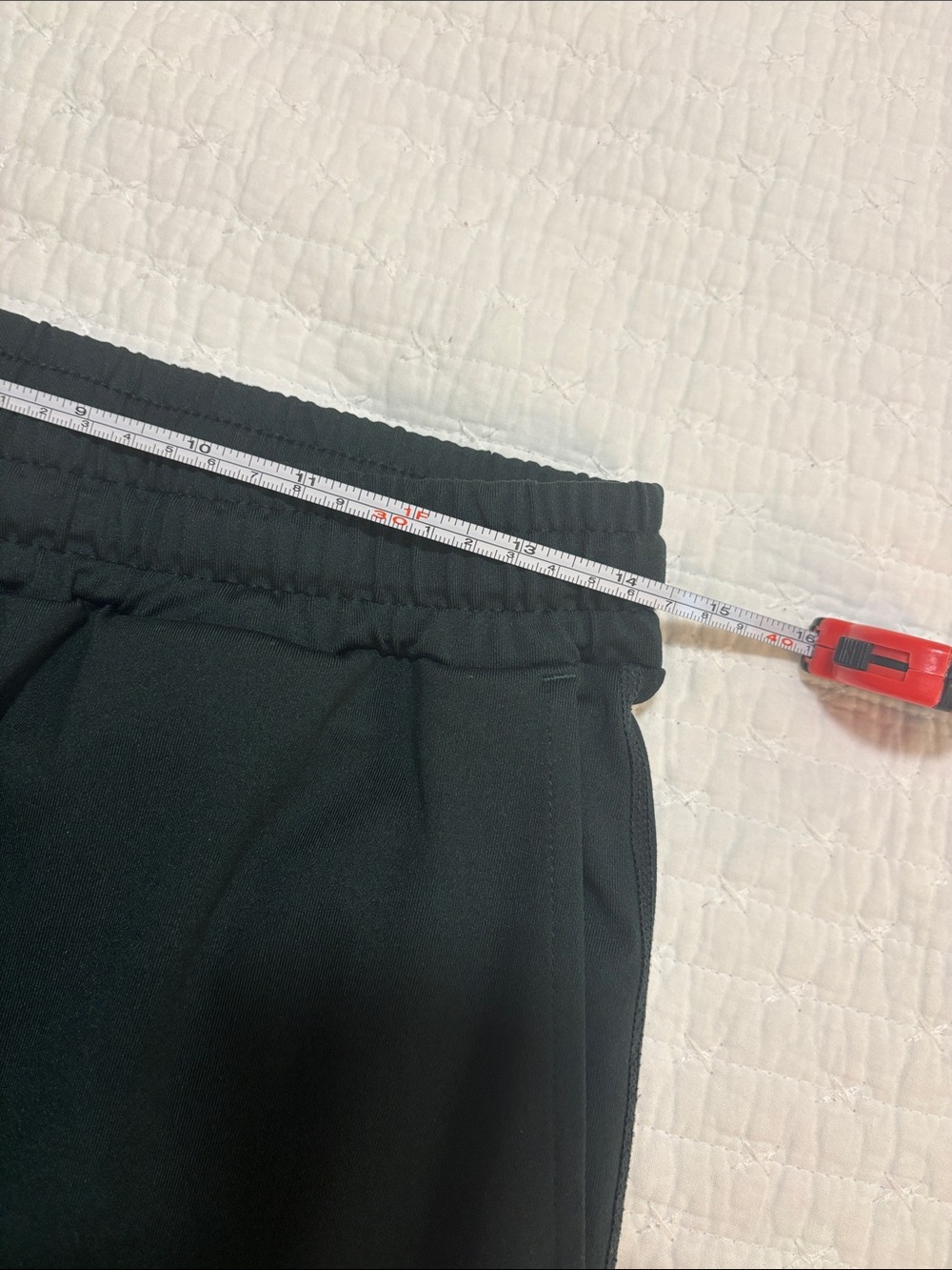 Vuori Sunday Performance Joggers. Size M. Dark Green - Picture 7 of 8